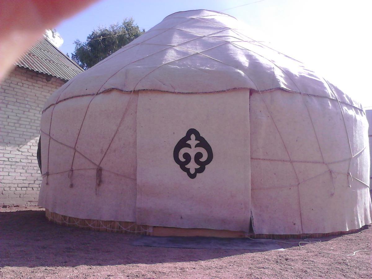 Happy Hostel In Kochkor Exterior photo