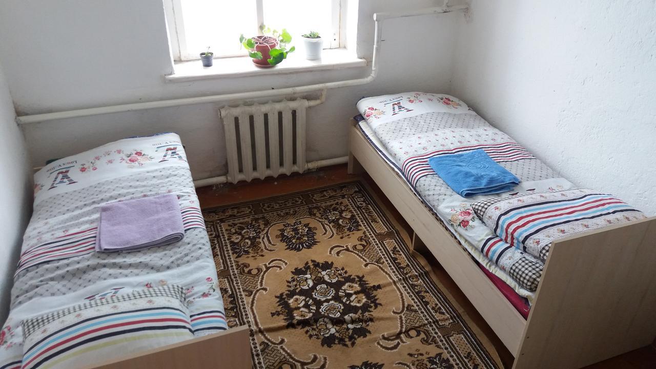 Happy Hostel In Kochkor Exterior photo